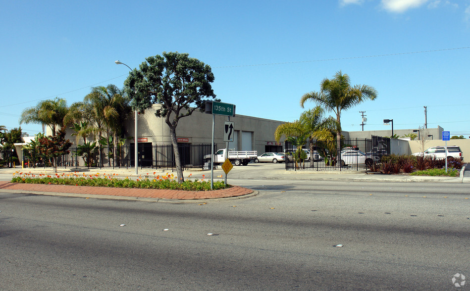 13429 Western Ave, Gardena, CA for sale - Primary Photo - Image 1 of 1