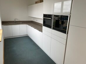 St Cloud Way, Maidenhead for rent Interior Photo- Image 2 of 3