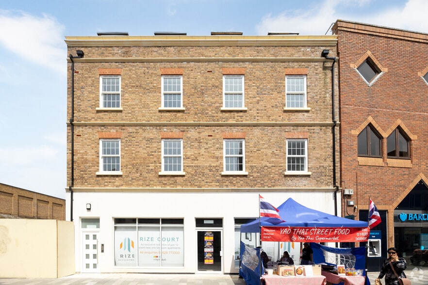 94-96 High St, Maidenhead to rent - Building Photo - Image 2 of 5