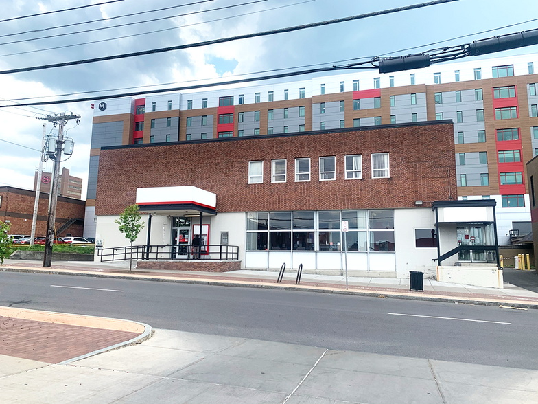 1004 E Adams St, Syracuse, NY for sale - Building Photo - Image 3 of 9