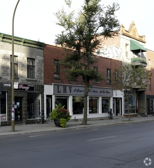 6382-6392 Boul Saint Laurent, Montréal, QC for rent - Building Photo - Image 2 of 9