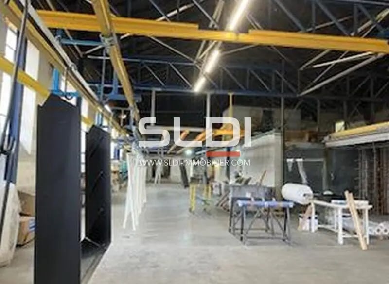 Light Industrial in Neuville-sur-Saône to rent - Interior Photo - Image 2 of 3