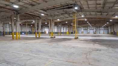 595 Industrial Dr, Jackson, MS for rent Interior Photo- Image 1 of 5