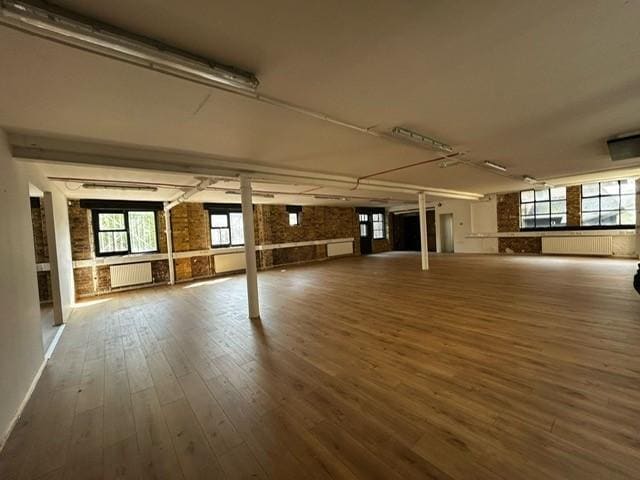 3 Lever St, London to rent - Interior Photo - Image 2 of 13
