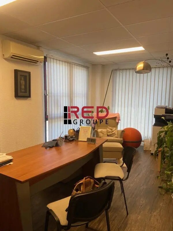 Light Industrial in Aubagne for sale Interior Photo- Image 1 of 7