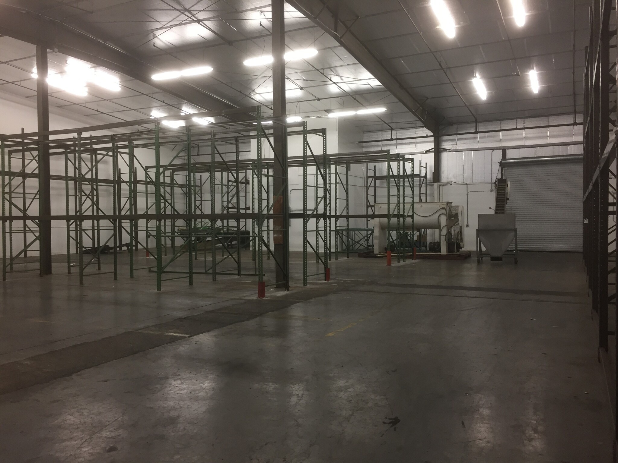 5112-5144 Le Tourneau Cir, Tampa, FL to rent Interior Photo- Image 1 of 6