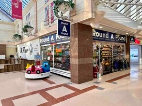 High St, Sittingbourne to rent Building Photo- Image 2 of 2