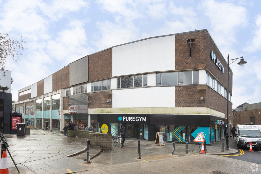 24 Friary St, Guildford to rent - Building Photo - Image 2 of 2