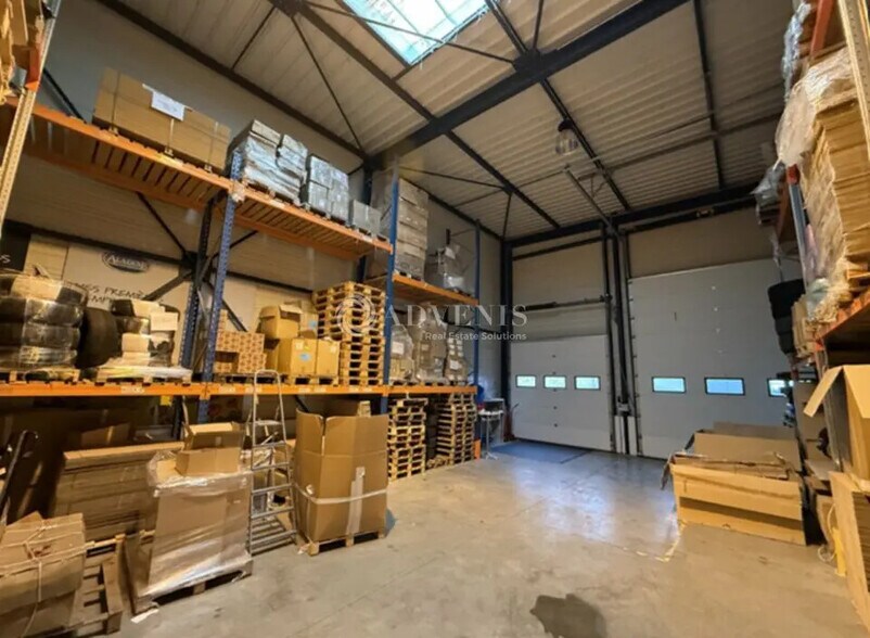 Light Industrial in Fleurieux-sur-l'Arbresle for sale - Interior Photo - Image 2 of 5