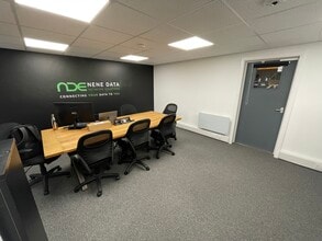 1 Owl Close, Northampton to rent Interior Photo- Image 1 of 2