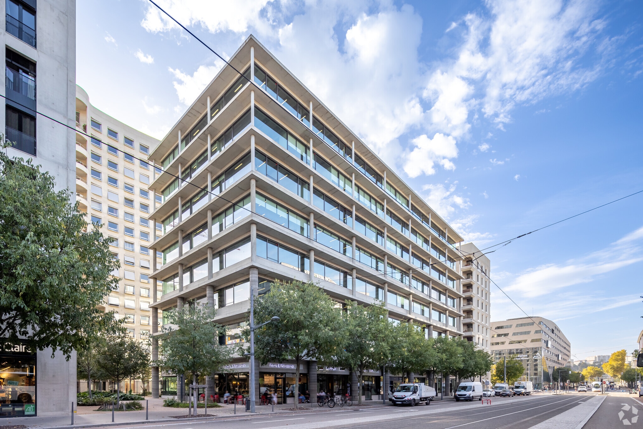 89-93 Cours Charlemagne, Lyon to rent Primary Photo- Image 1 of 4