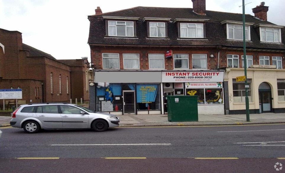 19-20 The Broadway, Wembley for sale - Primary Photo - Image 1 of 1