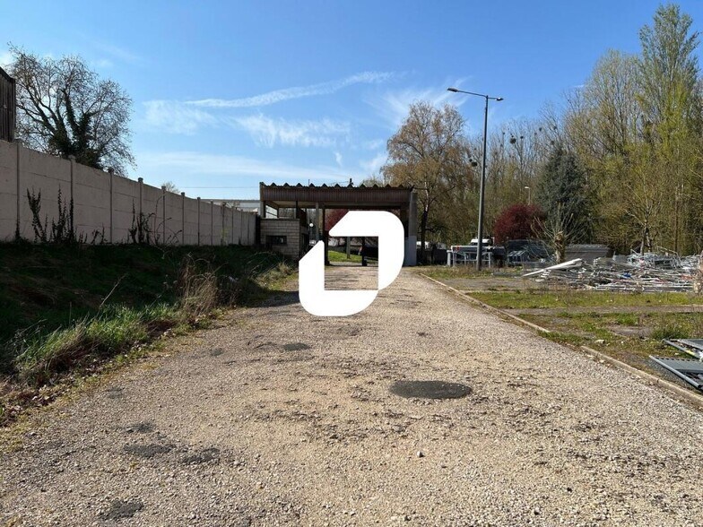 Land in Dammarie-les-Lys for sale - Construction Photo - Image 2 of 6
