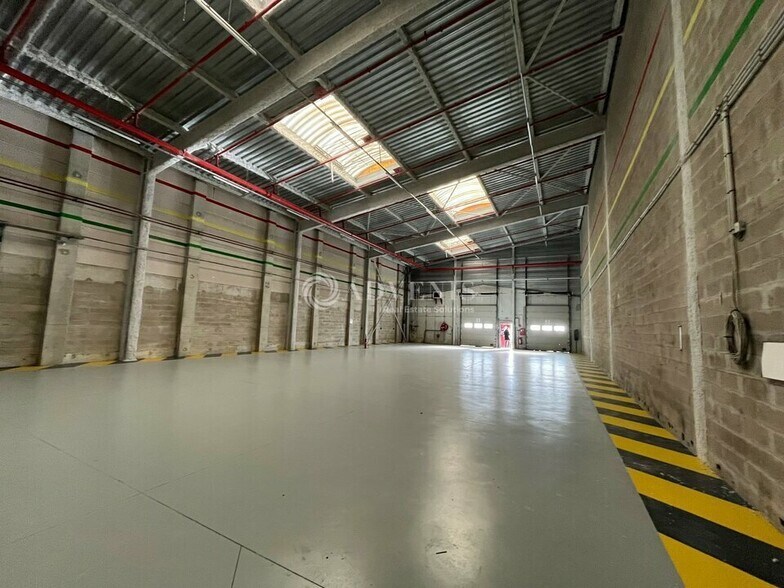 Light Industrial in Bonneuil-sur-Marne to rent - Interior Photo - Image 2 of 5