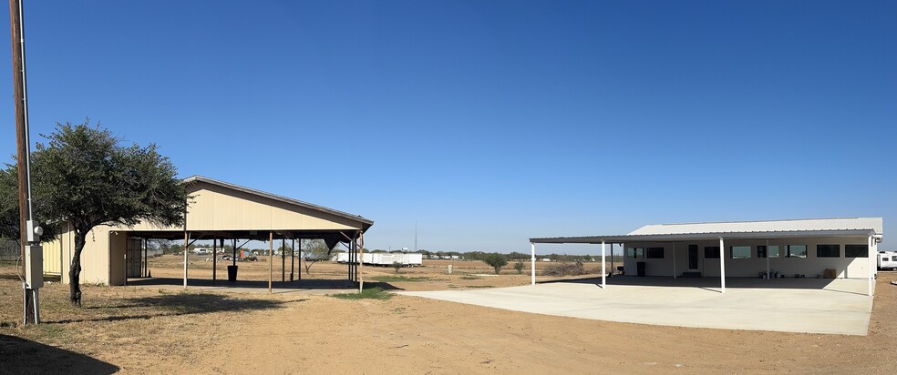 16464 US-83, Laredo, TX for rent - Building Photo - Image 3 of 8