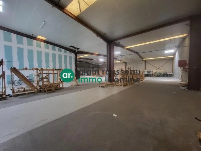 Location Commerce 1 500 m²