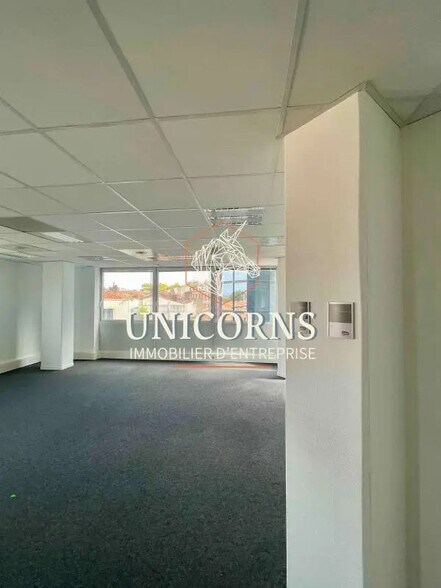 Office in Toulouse to rent - Interior Photo - Image 2 of 5