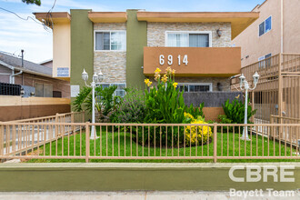 6914 Woodley Ave, Van Nuys, CA for sale Primary Photo- Image 1 of 5