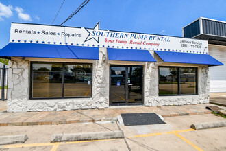 1009 Center St, Deer Park, TX for rent Building Photo- Image 1 of 15