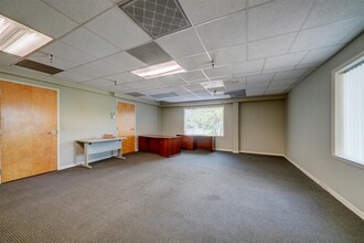 1465 S Fort Harrison Ave, Clearwater, FL for rent Interior Photo- Image 1 of 2