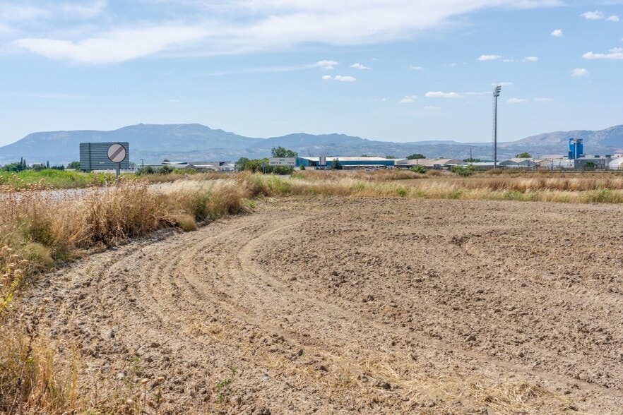Land in Santa Fe, Granada for sale - Building Photo - Image 3 of 26