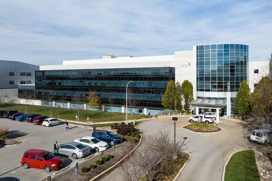 10012 Kennerly Rd, Saint Louis, MO for rent - Building Photo - Image 1 of 6