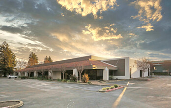 960-1000 Hamlin Ct, Sunnyvale, CA for rent Primary Photo- Image 1 of 5