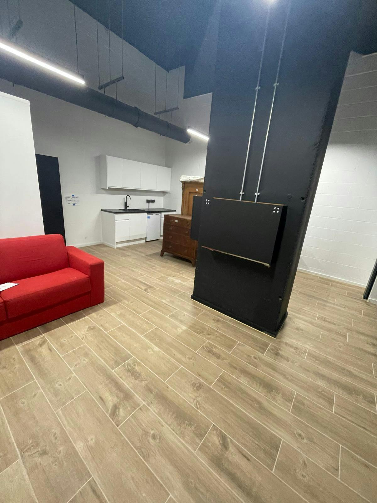 62 Wandsworth Rd, London for sale Interior Photo- Image 1 of 1