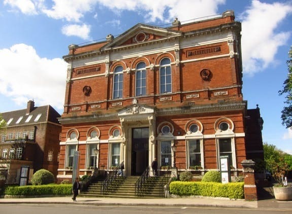 213 Haverstock Hl, London to rent - Building Photo - Image 1 of 6