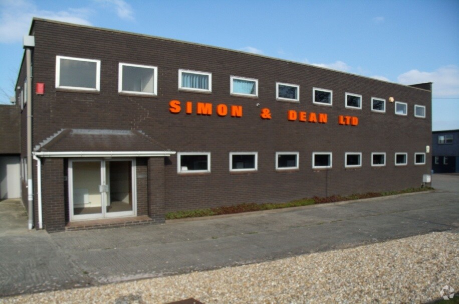 Brickyard Ln, Studley for sale Primary Photo- Image 1 of 3