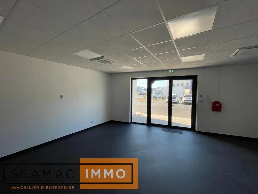 Vente Bureaux 144 m² - Photo 1