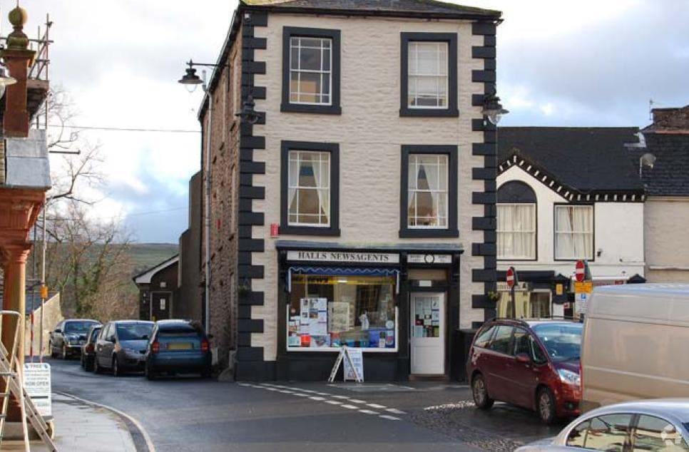 Market Sq, Kirkby Stephen to rent Primary Photo- Image 1 of 3