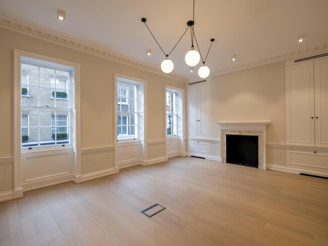 More details for 17 Carlisle St, London - Office to Rent
