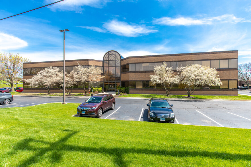 1979 N Mill St, Naperville, IL for rent - Building Photo - Image 1 of 15