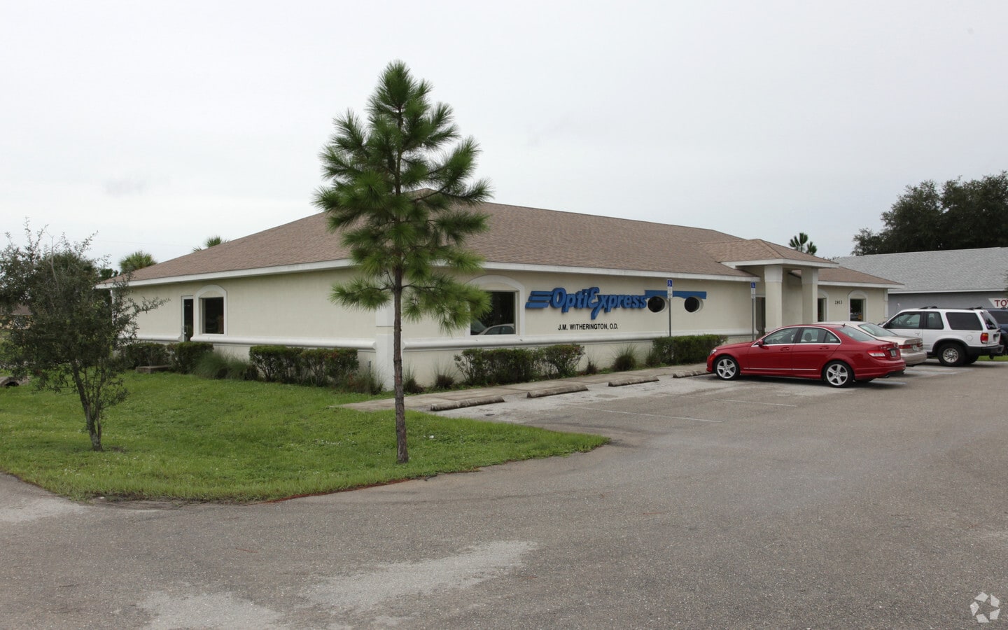 2913 Lee Blvd, Lehigh Acres 33971 UK