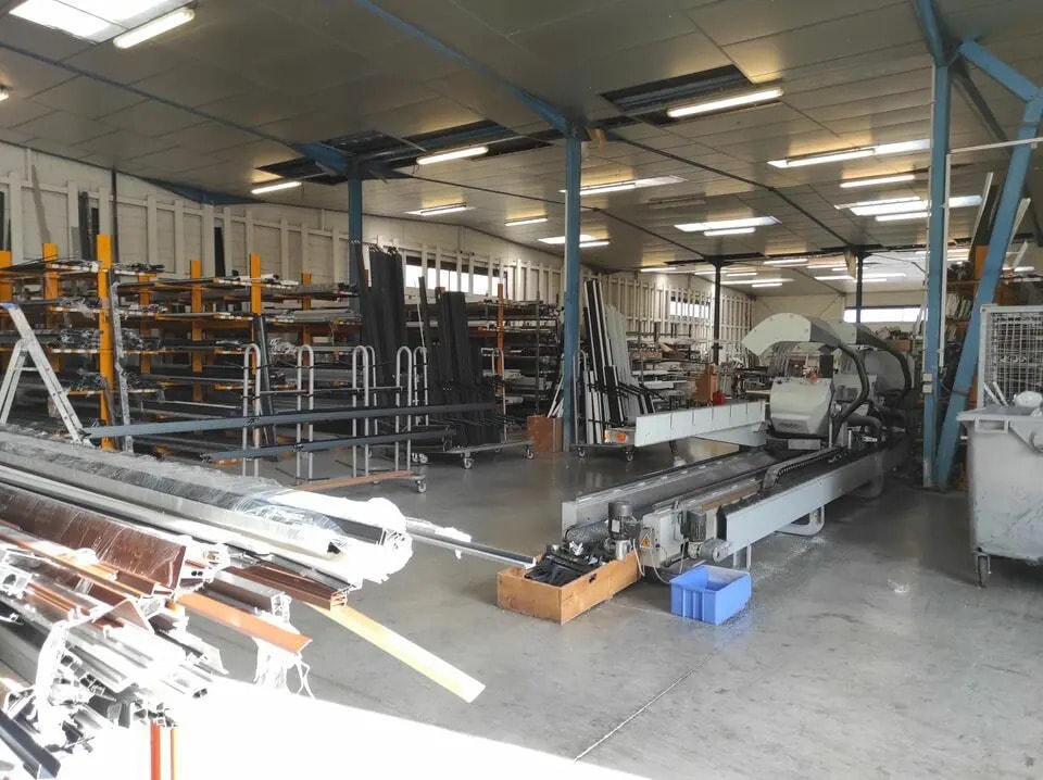 Industrial in Vitrolles to rent Interior Photo- Image 1 of 1