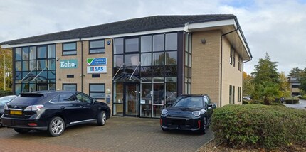 43-44 Commerce Rd, Peterborough to rent Building Photo- Image 1 of 4