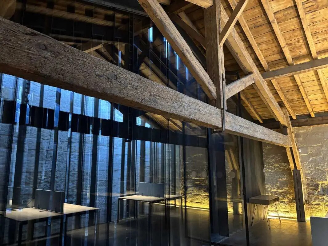 Office in Bordeaux for sale Interior Photo- Image 1 of 8