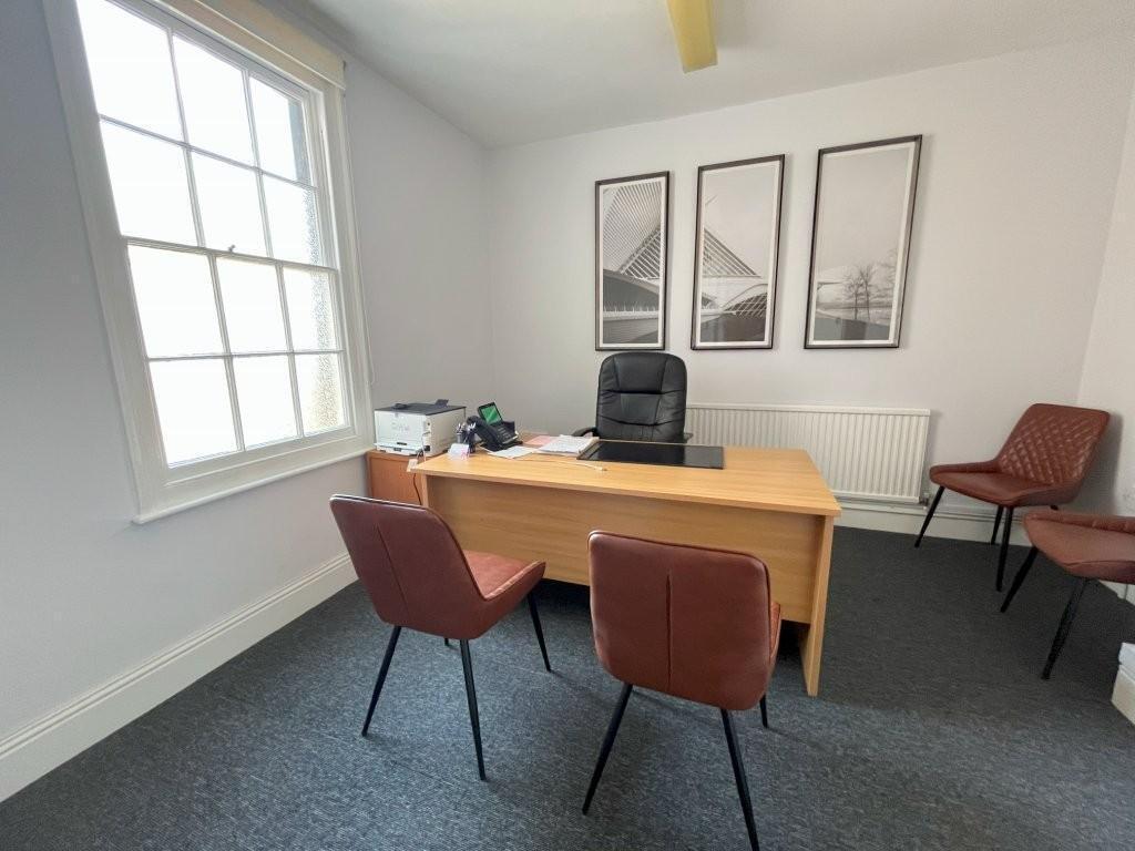 21 High St, Ipswich to rent Interior Photo- Image 1 of 2