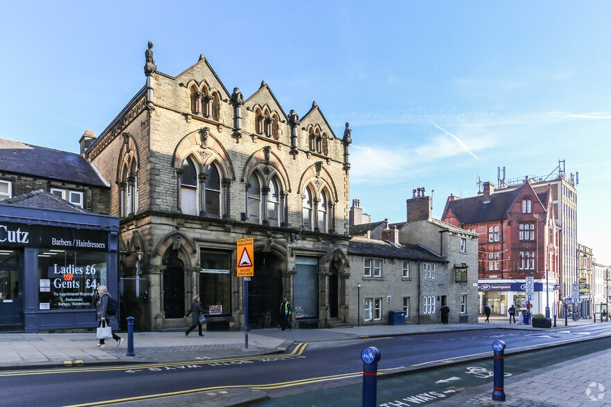 4-6 High St, Huddersfield HD1 2LE | LoopNet UK