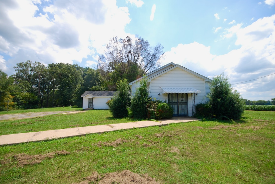 533 Old-Trenton Eaton, Trenton, TN for sale - Primary Photo - Image 1 of 3