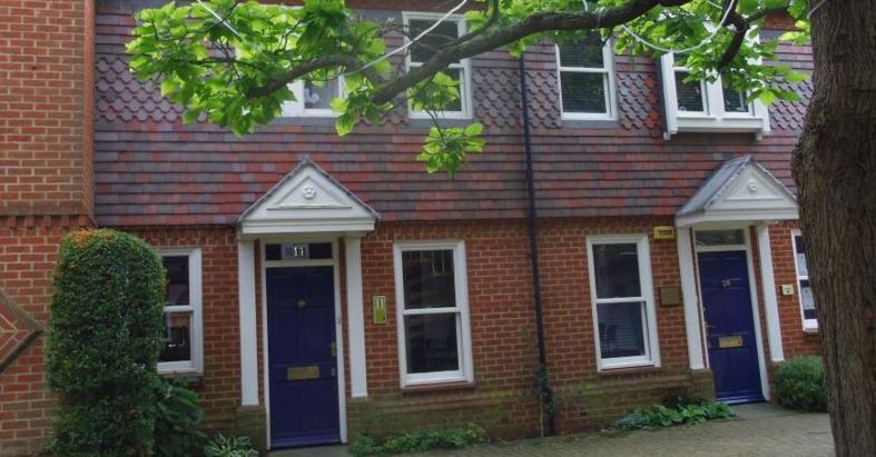 10-11 Borelli Yard, Farnham for sale - Building Photo - Image 1 of 1