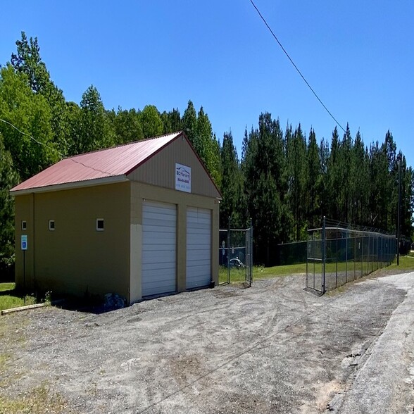 2817 Cross Anchor Rd, Enoree, SC for sale - Building Photo - Image 3 of 11