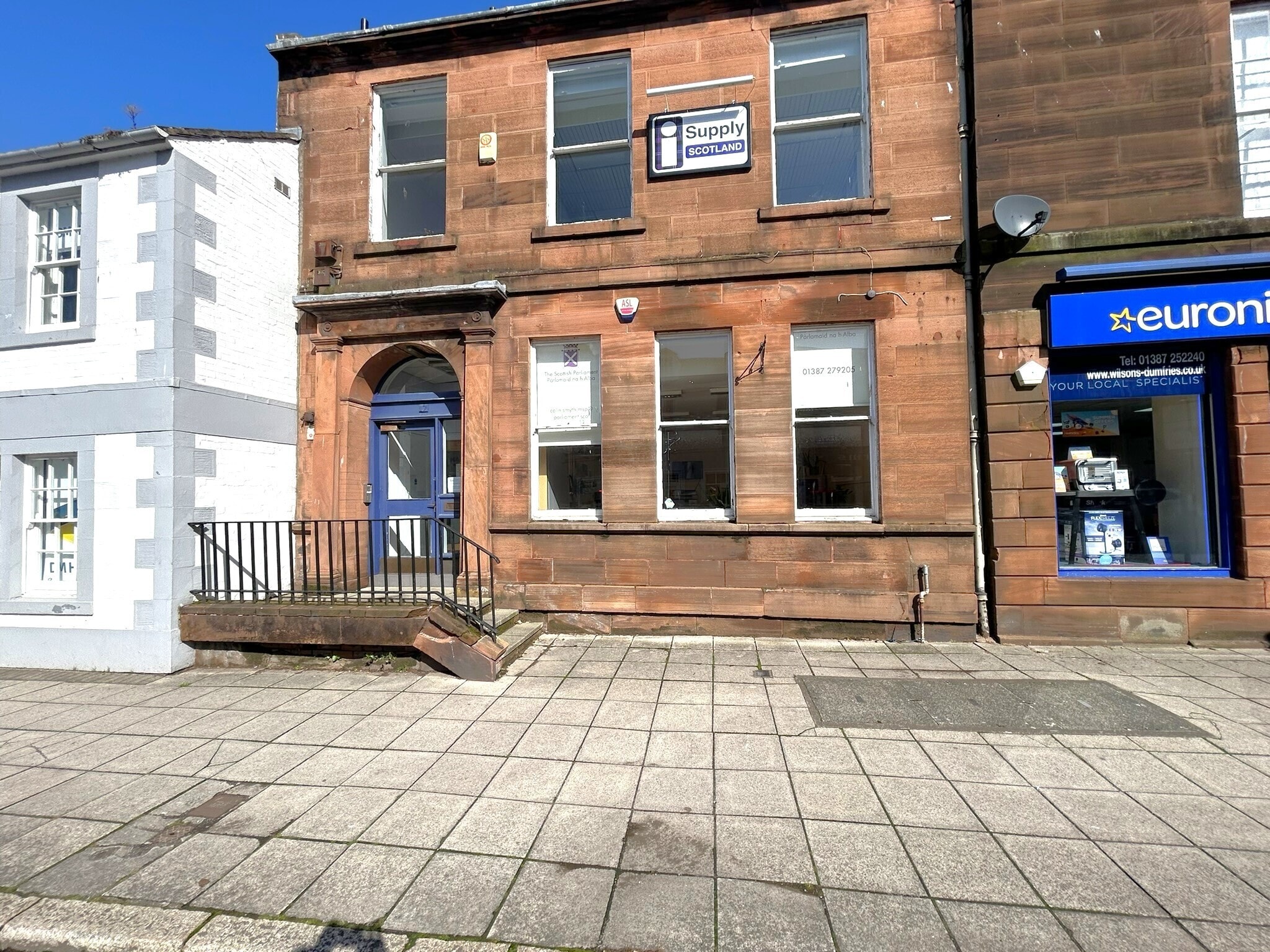 17 Buccleuch St, Dumfries to rent Building Photo- Image 1 of 6