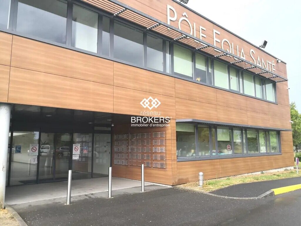 Vente Bureaux 73 m² - Photo 1