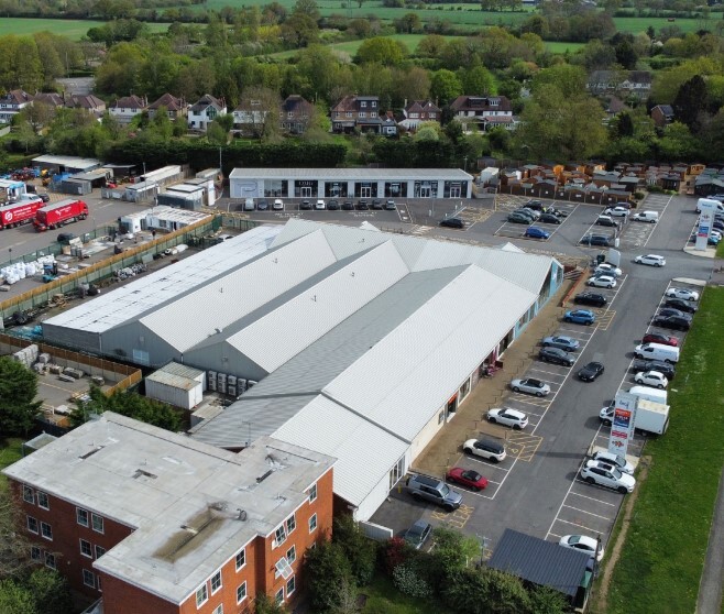 Albert Bygrave Retail Park portfolio of 3 properties for sale on LoopNet.co.uk - Aerial - Image 2 of 5