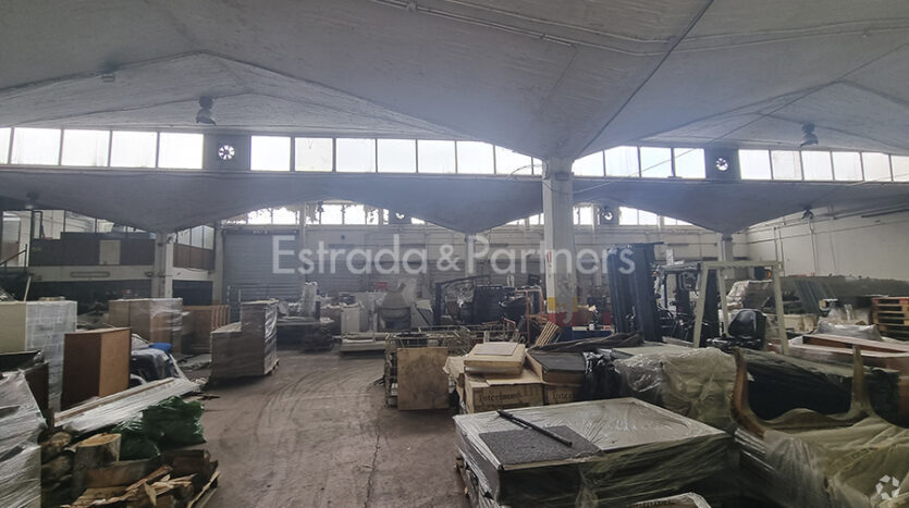 Industrial in Madrid, MAD for rent - Interior Photo - Image 2 of 4