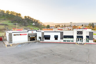 1444 NW Garden Valley Blvd, Roseburg, OR for rent Building Photo- Image 1 of 1