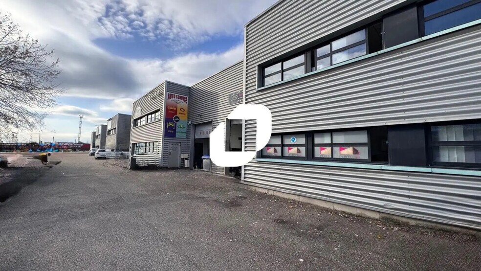 30 Rue Des Tuileries, Souffelweyersheim to rent - Building Photo - Image 2 of 7