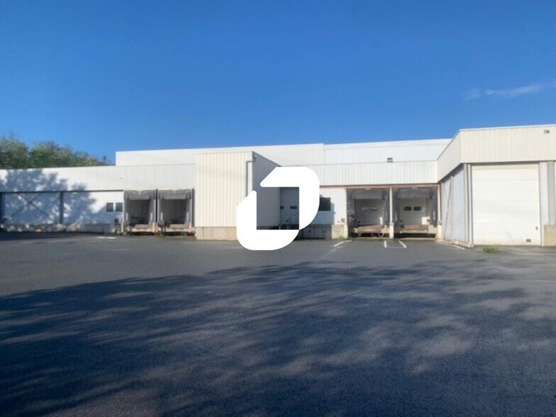 13 Chemin Des Près Secs, Civrieux-d'Azergues to rent - Building Photo - Image 3 of 31